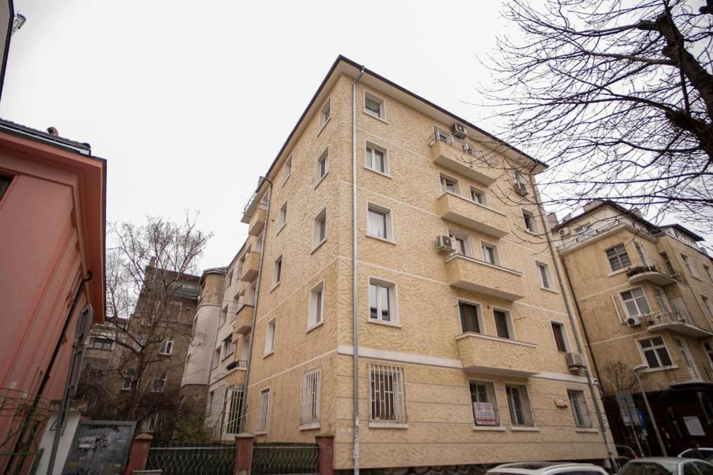 Studio With Courtyard Just Steps Away Vitosha Str Sofia Exterior photo